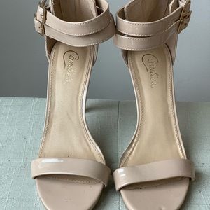 Beige heels